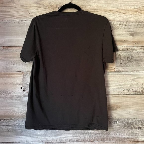 Marvel Captain Marvel Nick Fury Sz. Medium Black and White Imaged Graphic Shirt - Picture 3 of 6